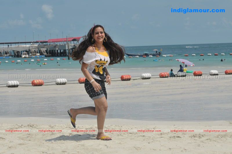 Aksha Actress hd photo