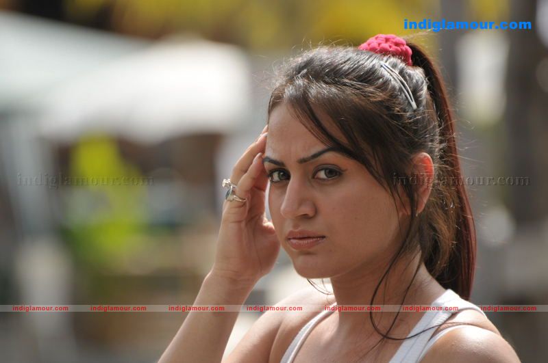 Aksha Actress hd photo