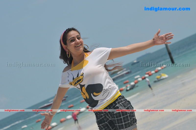 Aksha Actress hd photo