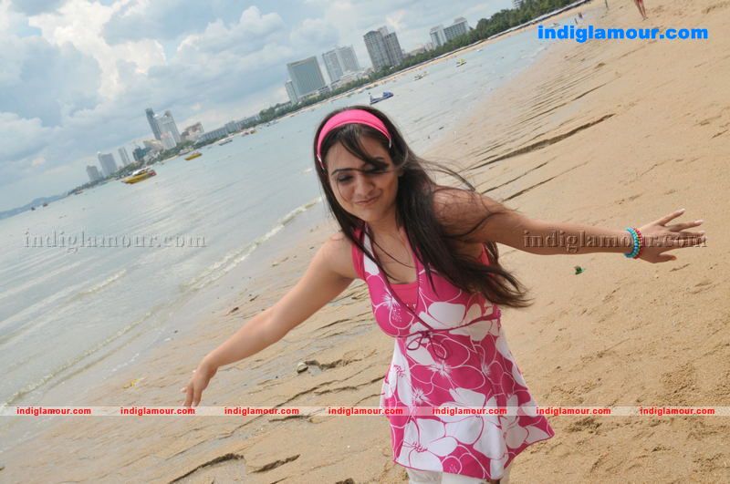 Aksha Actress hd photo