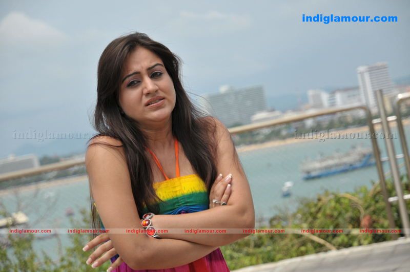 Aksha Actress hd photo