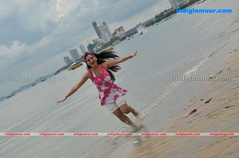 Aksha Actress hd photo