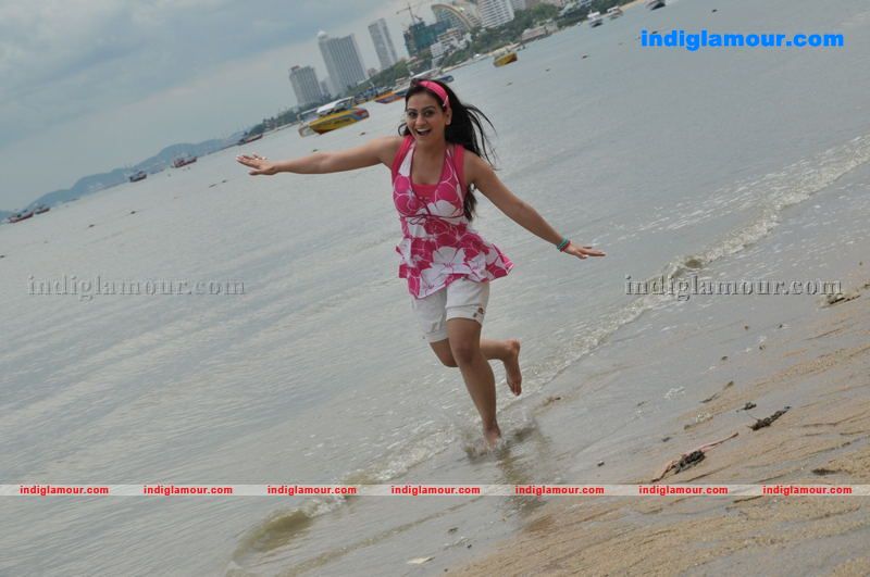 Aksha Actress hd photo