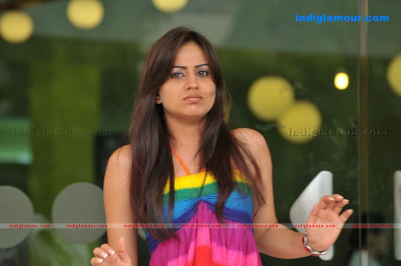 Aksha Actress hd photo