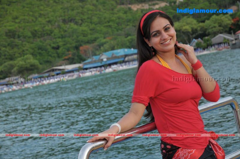 Aksha Actress hd photo