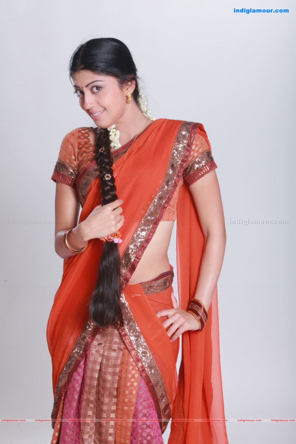 Pranitha Actress hd photo