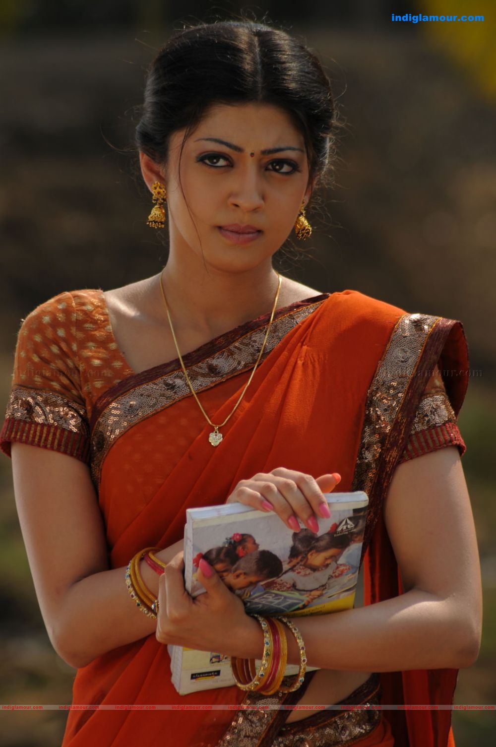 Pranitha Actress hd photo