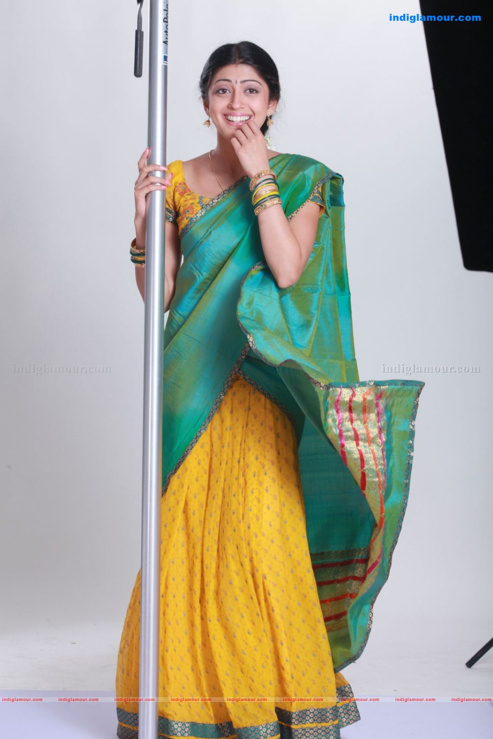 Pranitha Actress hd photo