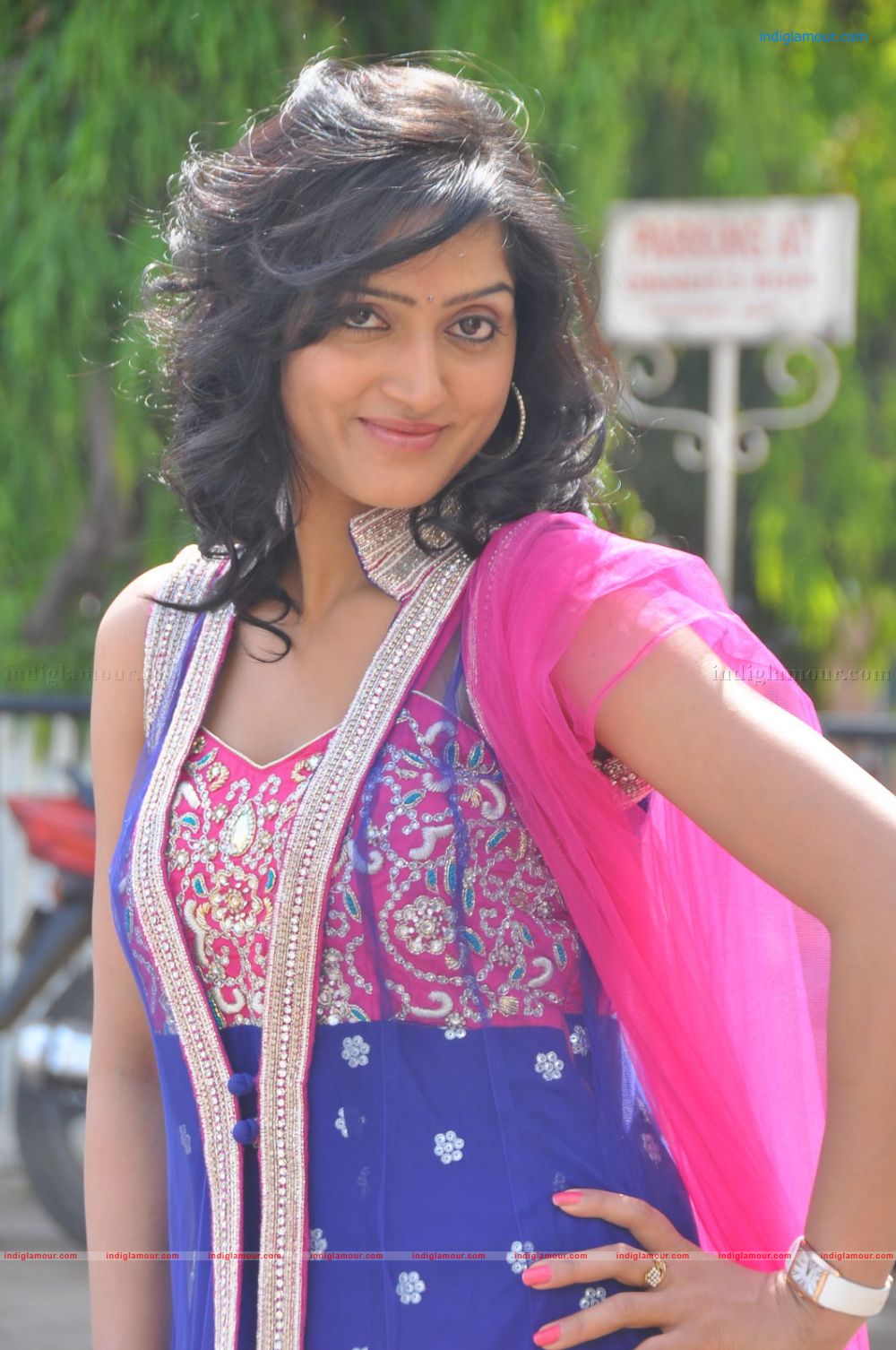 Divya Singh Actress hd photo