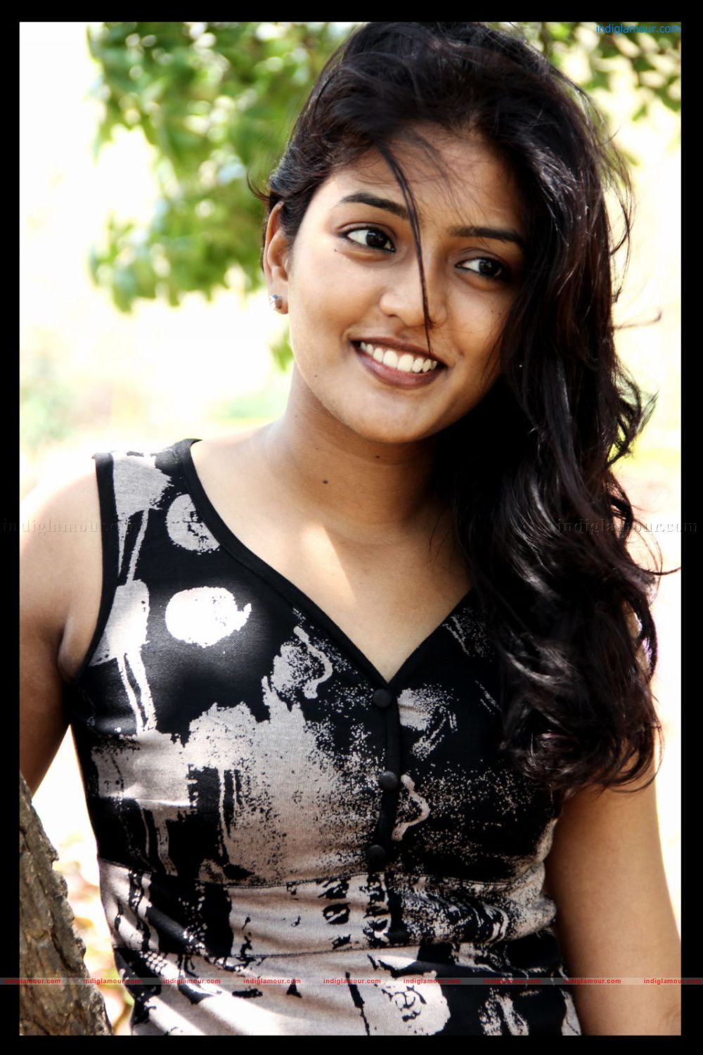 Eesha Actress hd photo