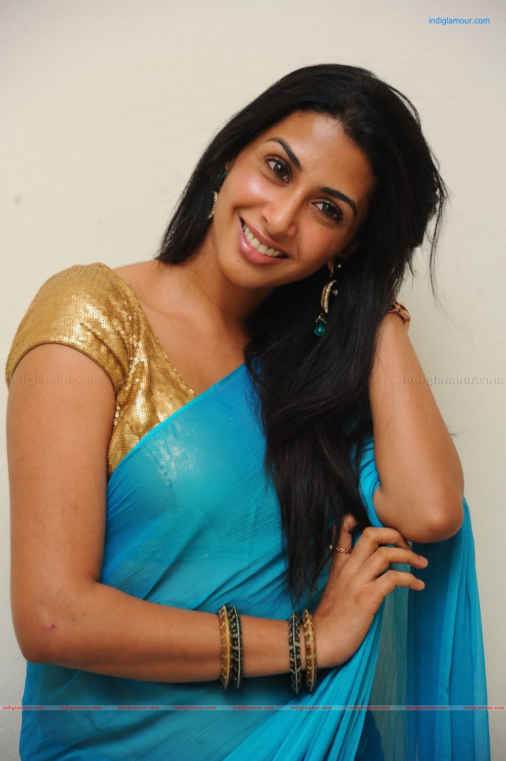 Gayatri Iyer Actress hd photo