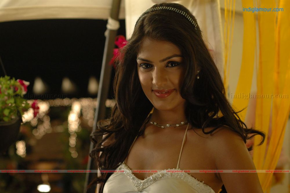 Rhea Chakraborty Actress hd photo
