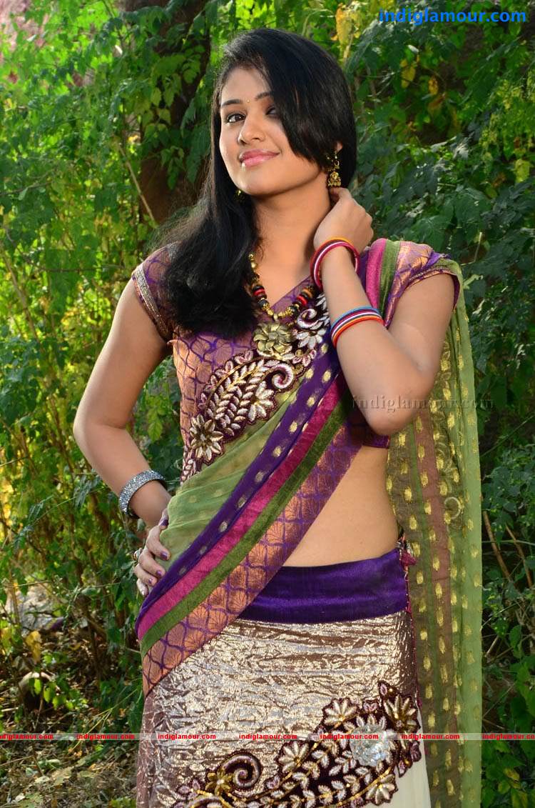 Kowslya Actress hd photo