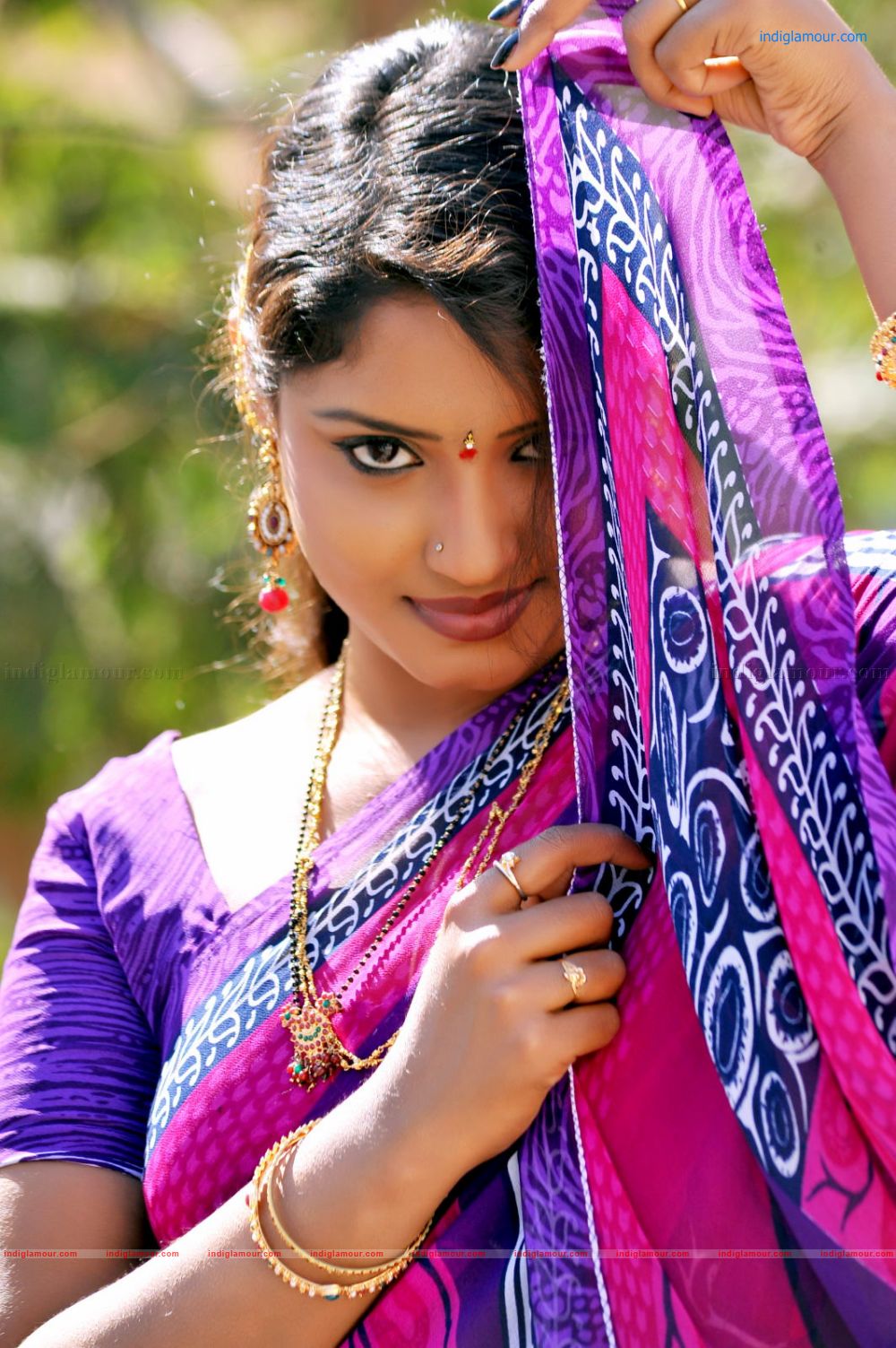 Roja Komaravolu Actress hd photo