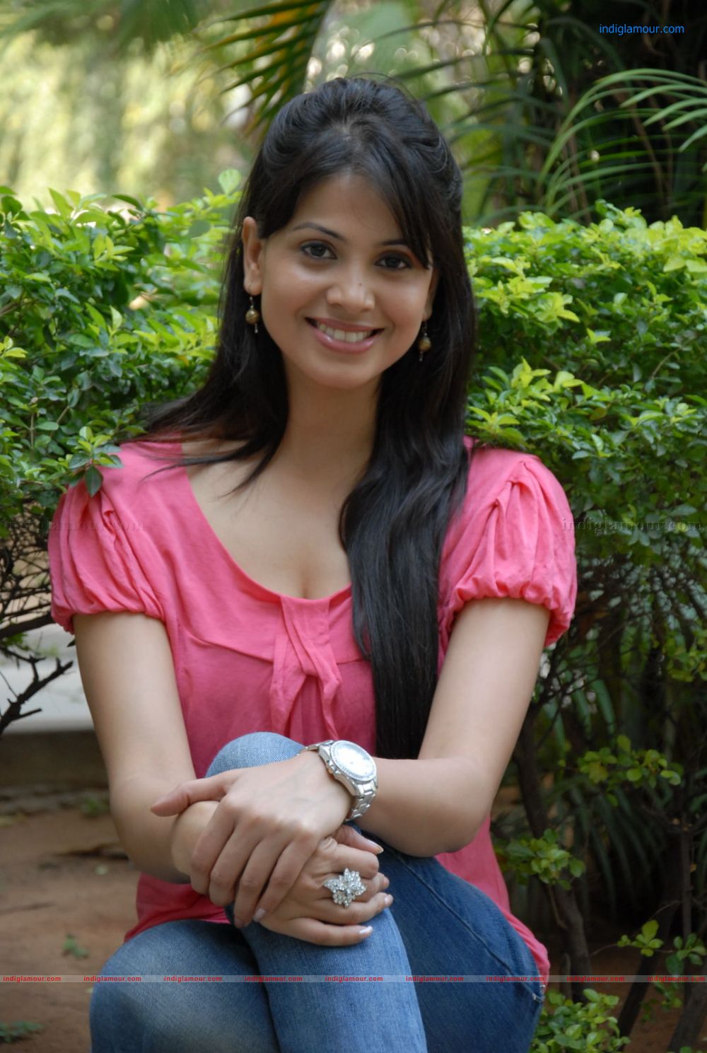 Supriya Shailaja Actress hd photo