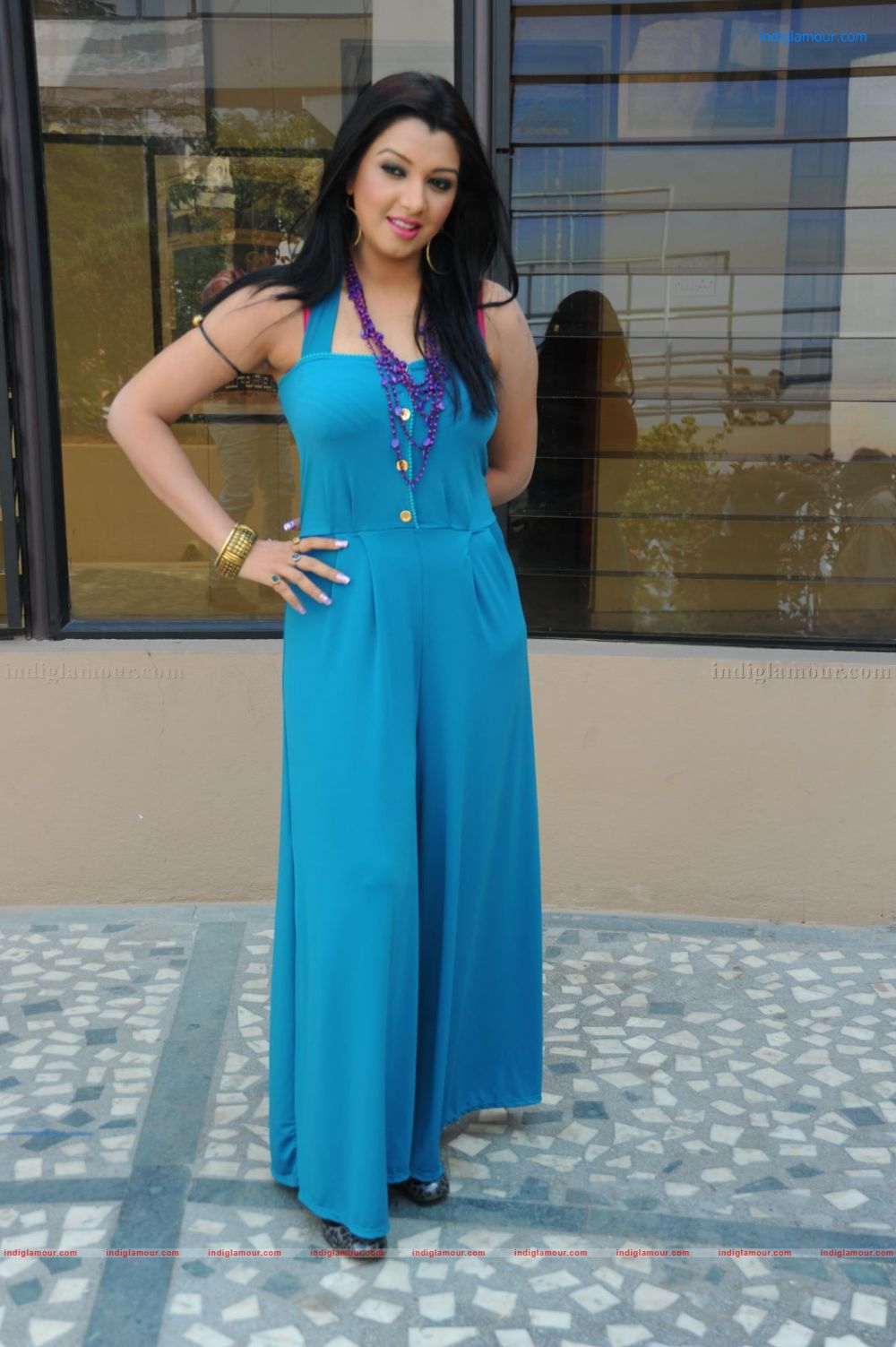 Siddhi Mamre Actress hd photo