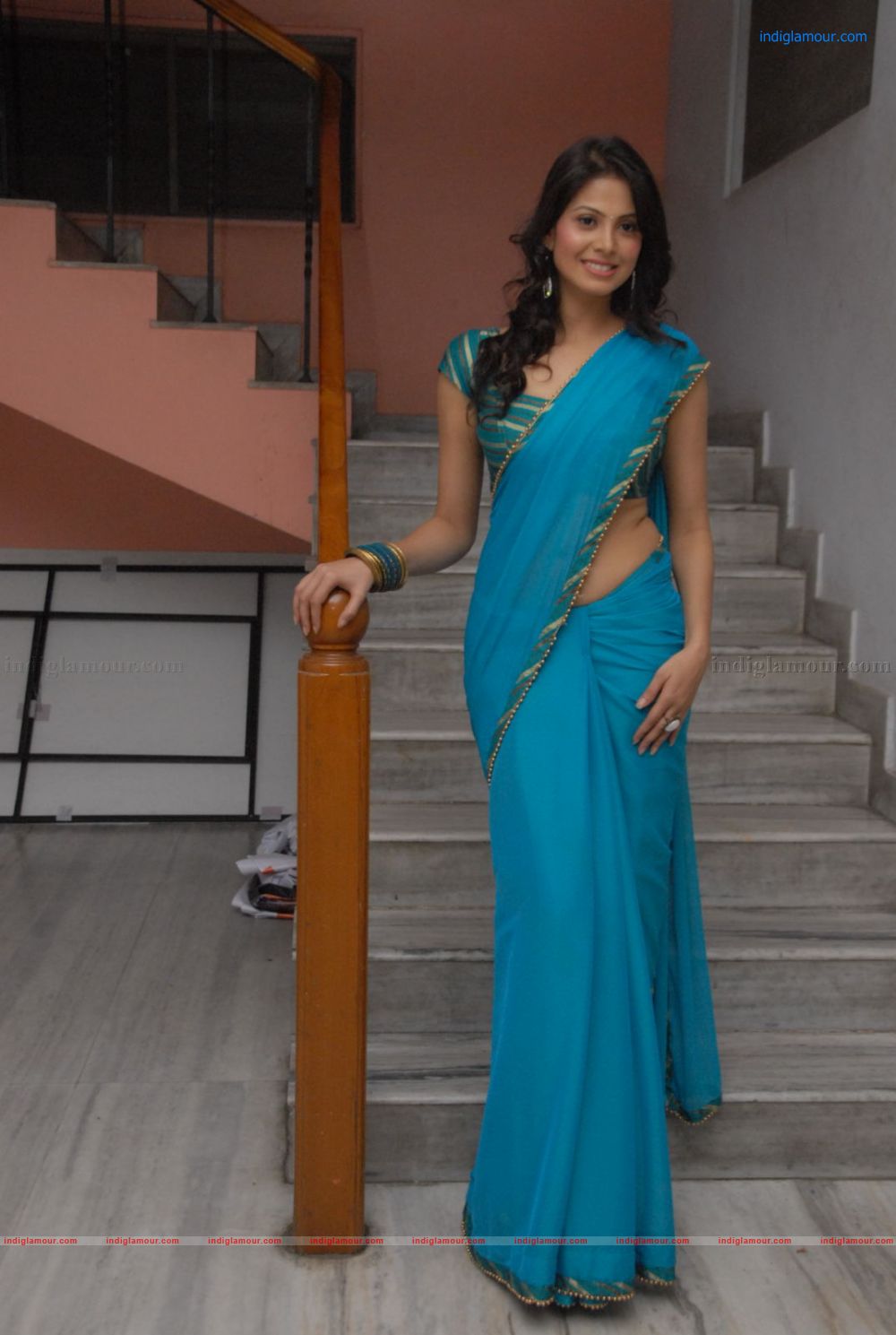 Supriya Shailaja Actress hd photo