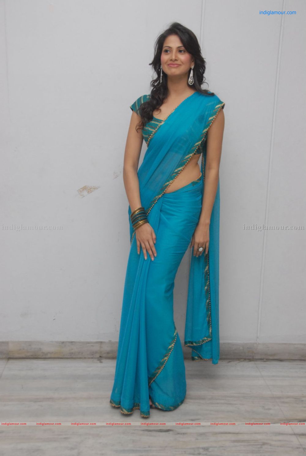 Supriya Shailaja Actress hd photo