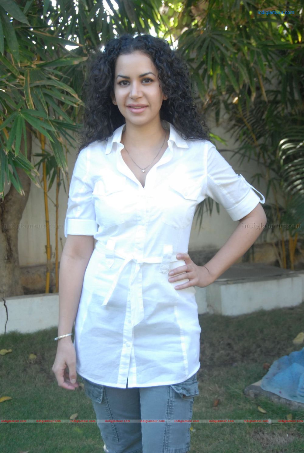 Ayesha Shiva Actress hd photo