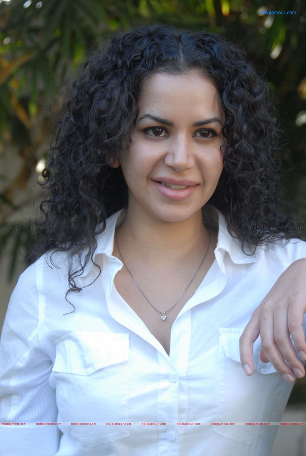 Ayesha Shiva Actress hd photo