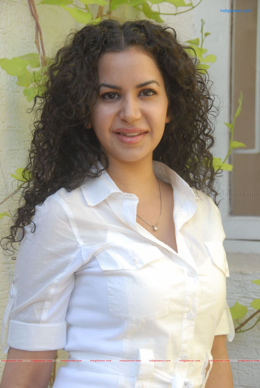 Ayesha Shiva Actress hd photo
