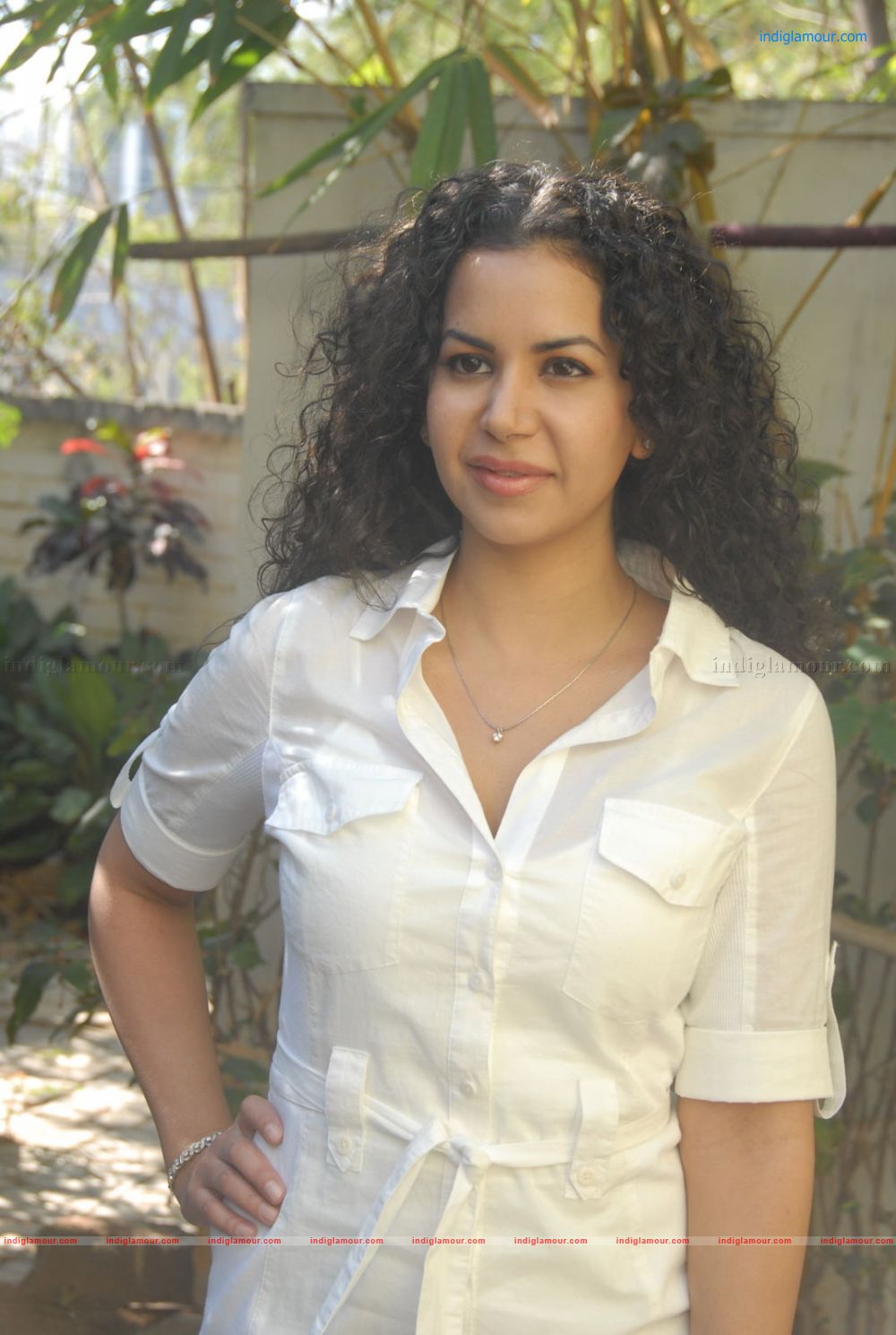 Ayesha Shiva Actress hd photo