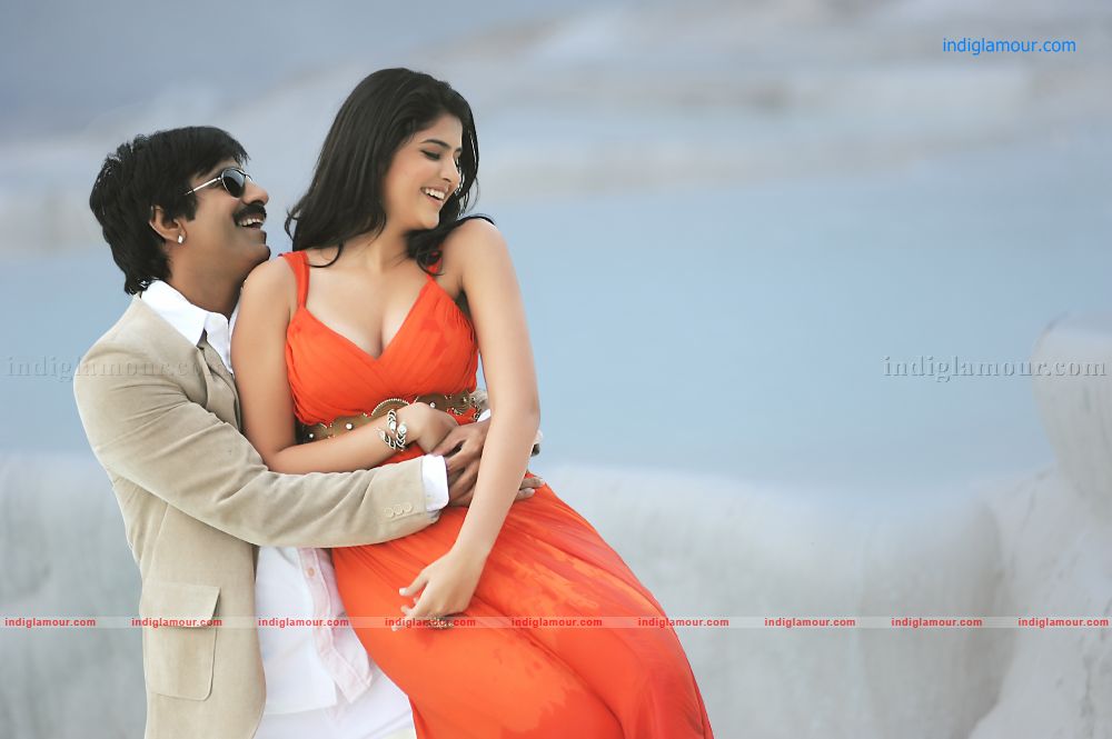 Deeksha Seth Actress hd photo