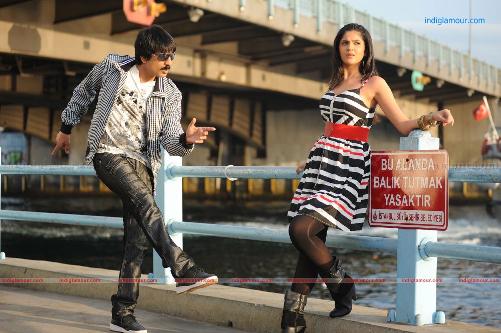 Deeksha Seth Actress hd photo