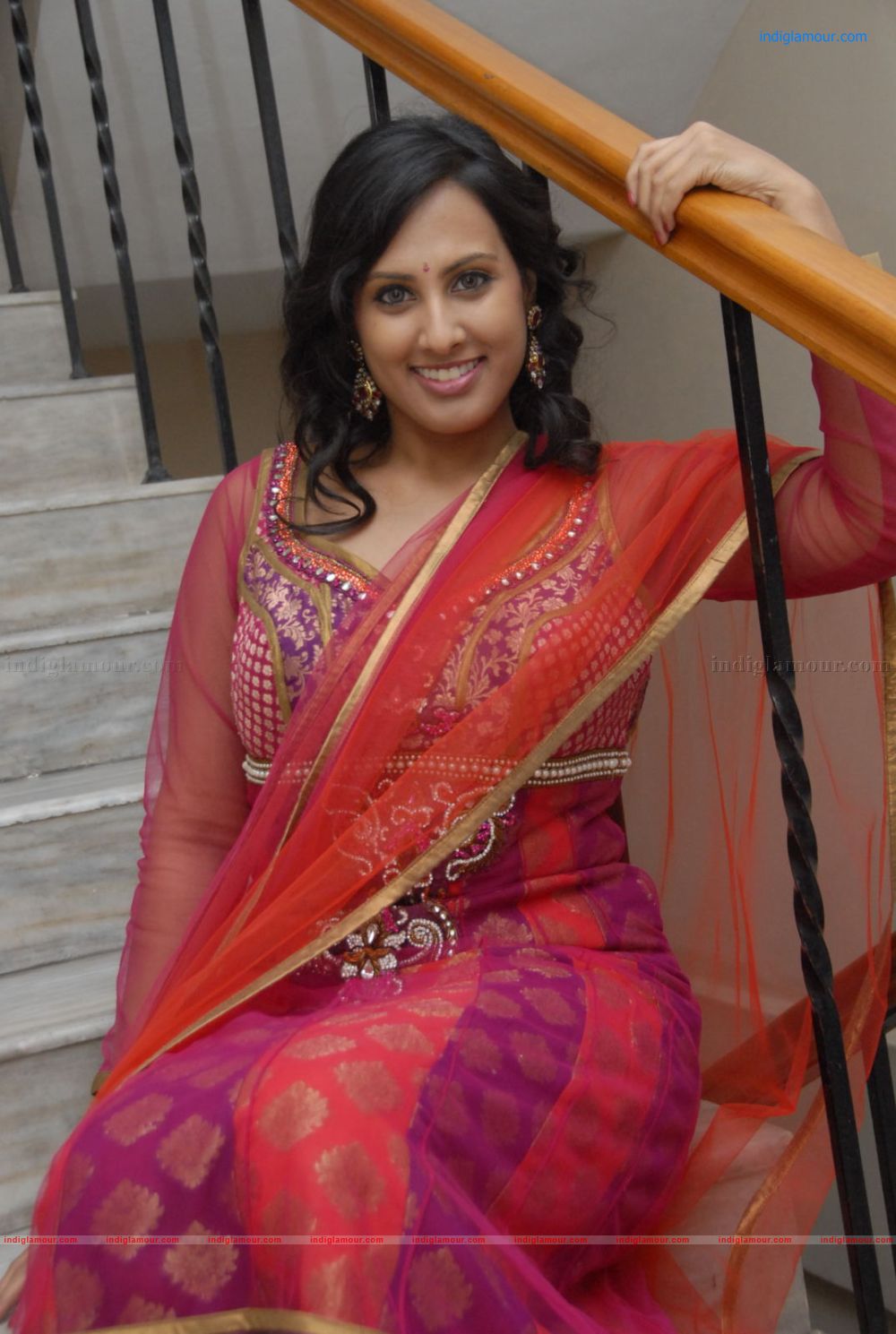Raajitha Reddy Actress hd photo