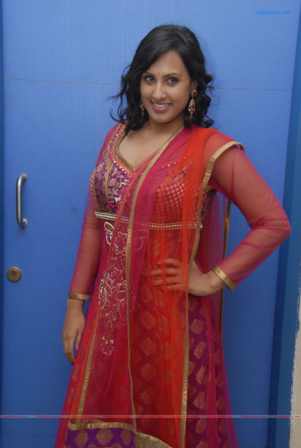 Raajitha Reddy Actress hd photo