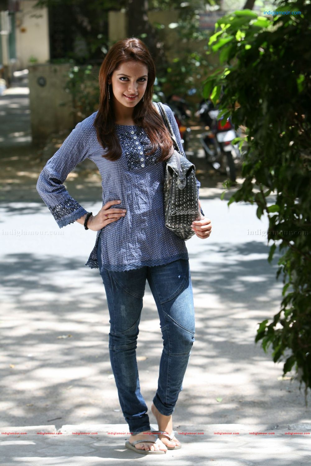 Shazahn Padamsee Actress hd photo