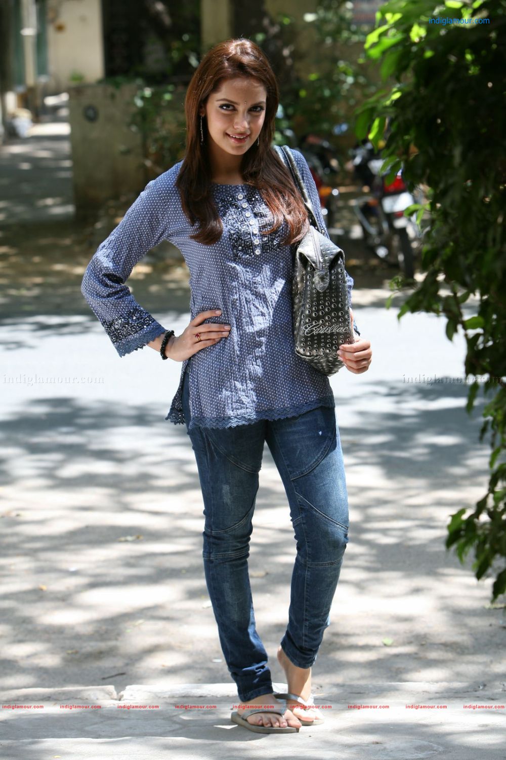 Shazahn Padamsee Actress hd photo