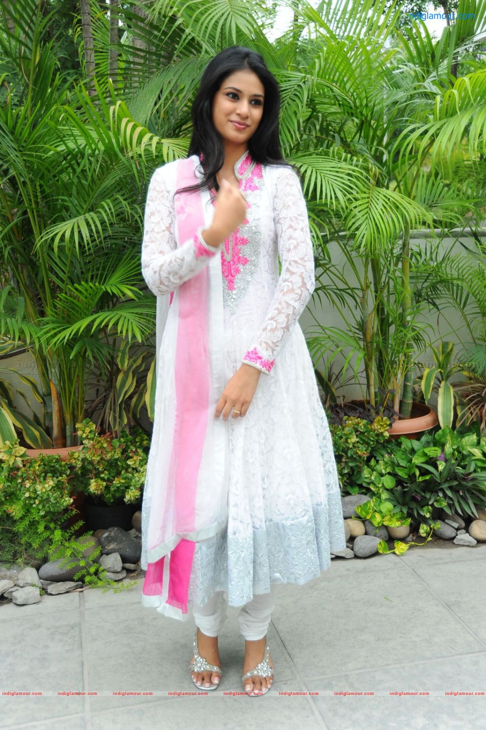 Zara Actress hd photo
