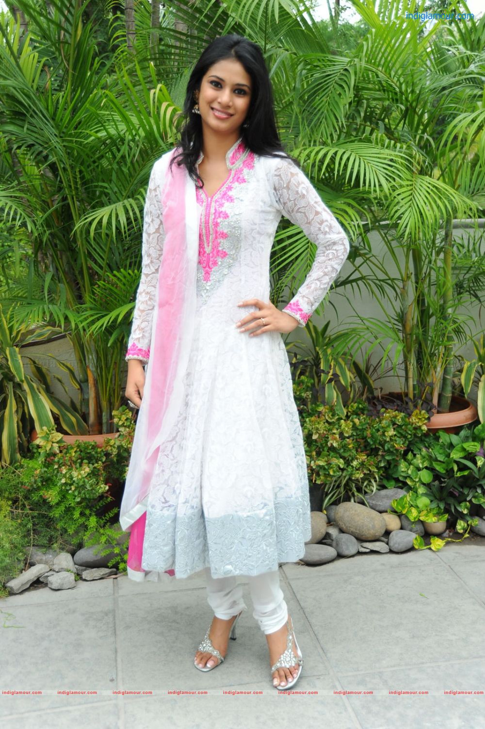 Zara Actress hd photo