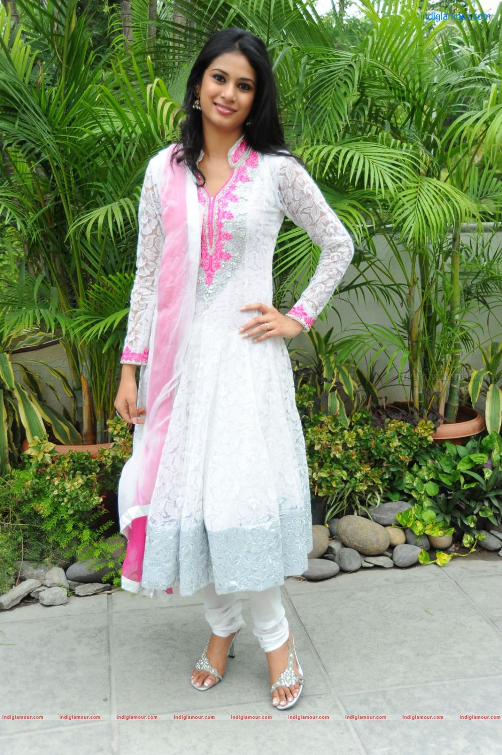 Zara Actress hd photo