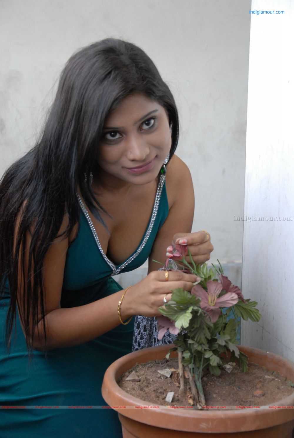 Mithuna Waliya Actress hd photo