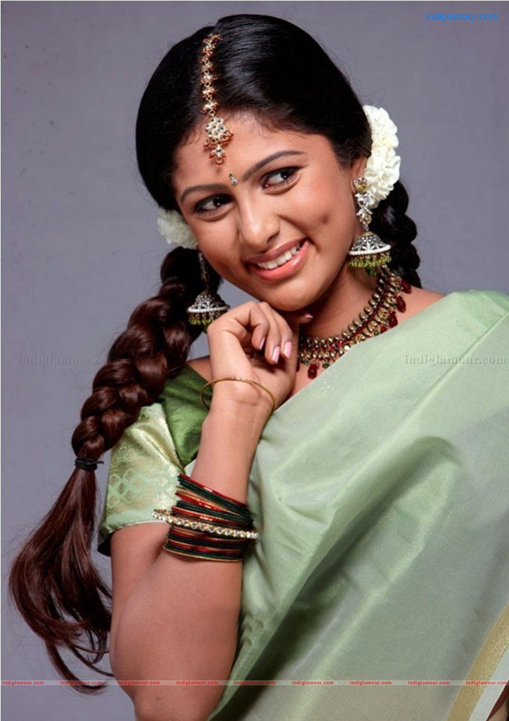 Lakshana Actress hd photo