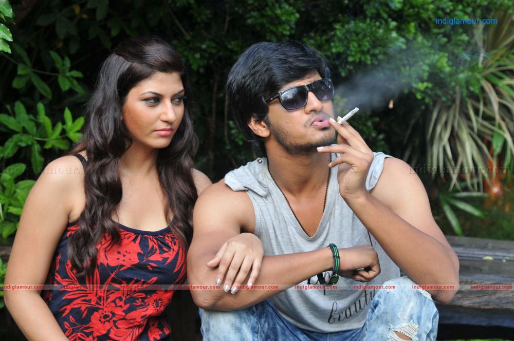 Sarah Sharma Actress hd photo