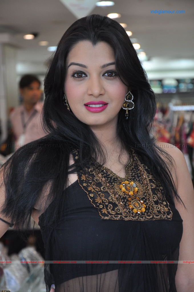 Siddhi Mamre Actress hd photo