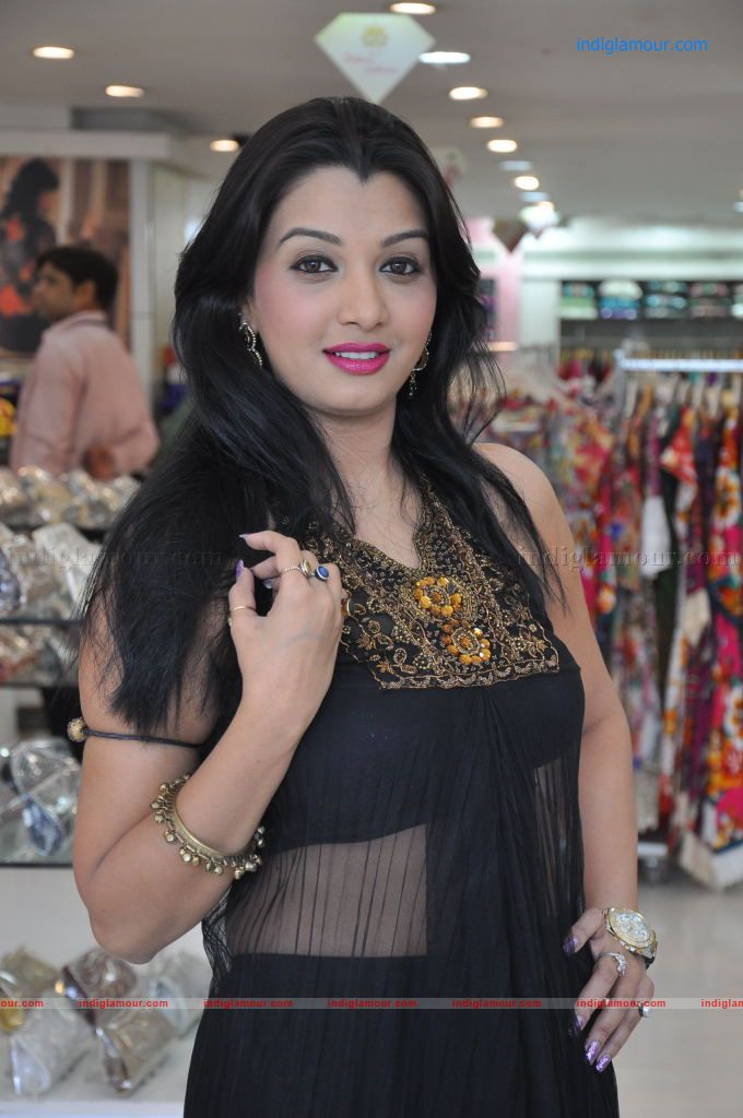 Siddhi Mamre Actress hd photo