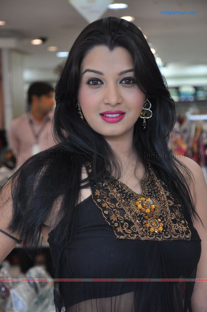 Siddhi Mamre Actress hd photo