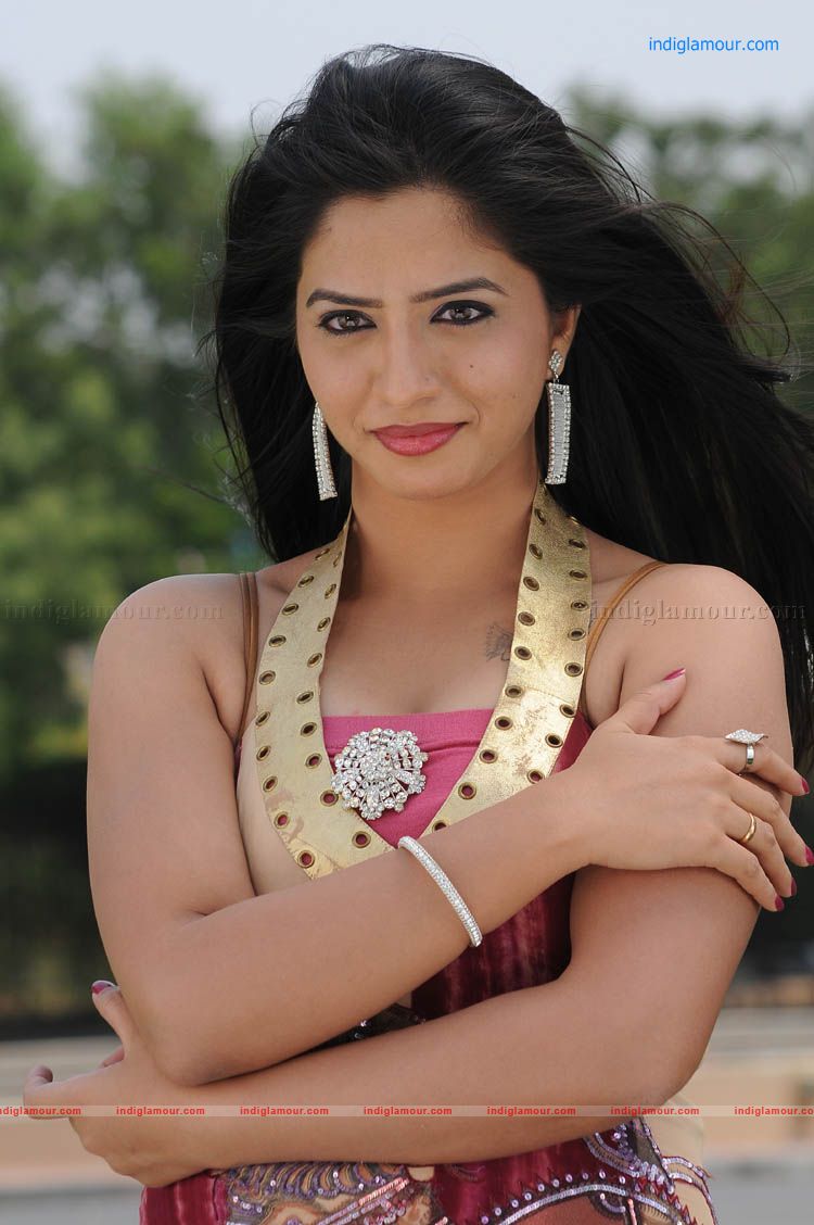 Nisha Shah Actress hd photo