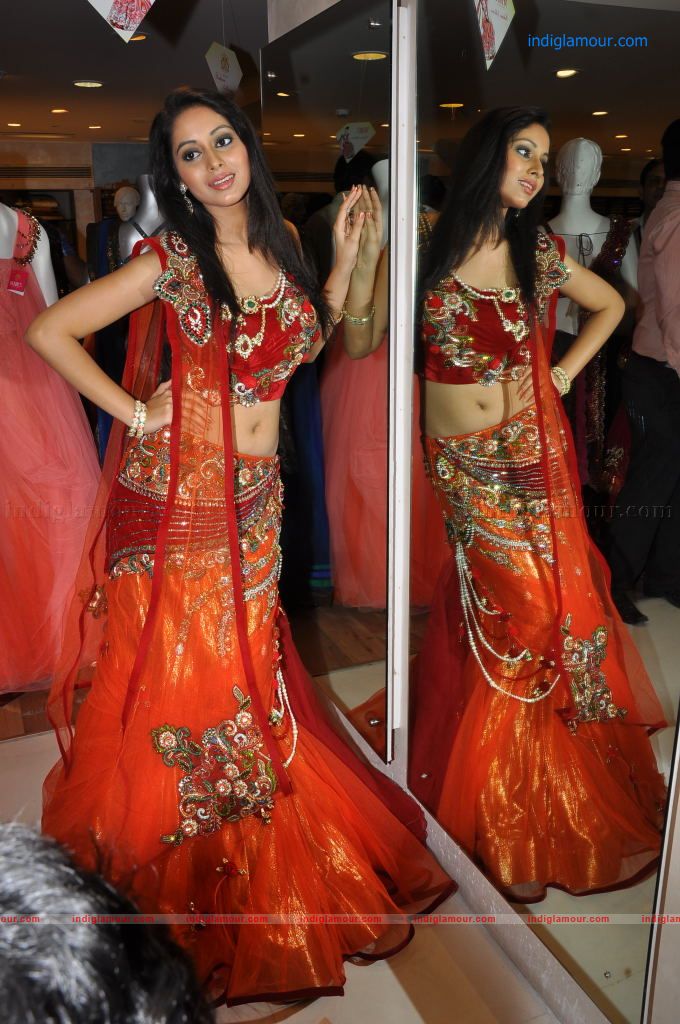 Sakshi Gulati Actress hd photo