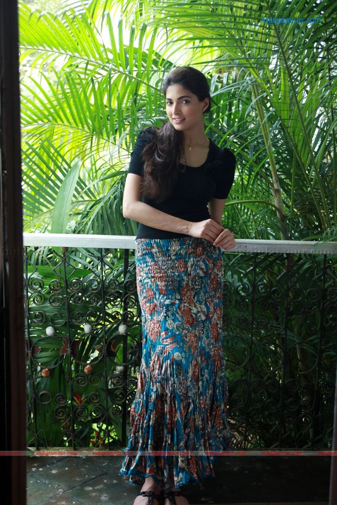 Parvathy Omanakuttan Actress hd photo