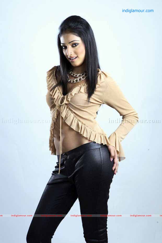 Hari Priya Actress hd photo