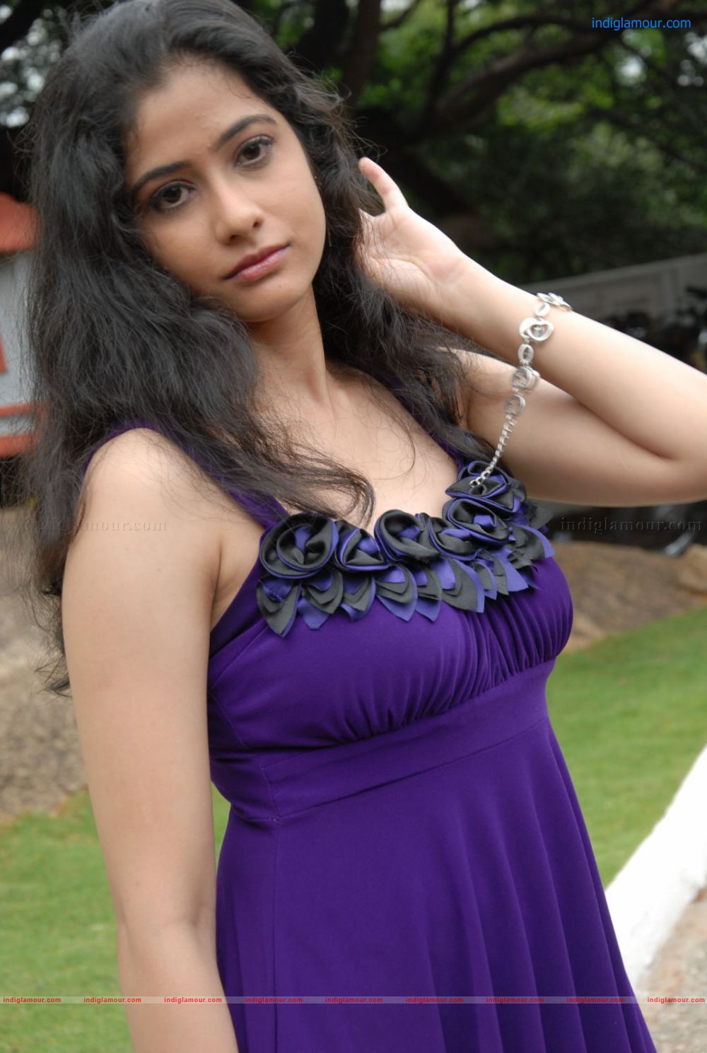 Kashmira Actress hd photo