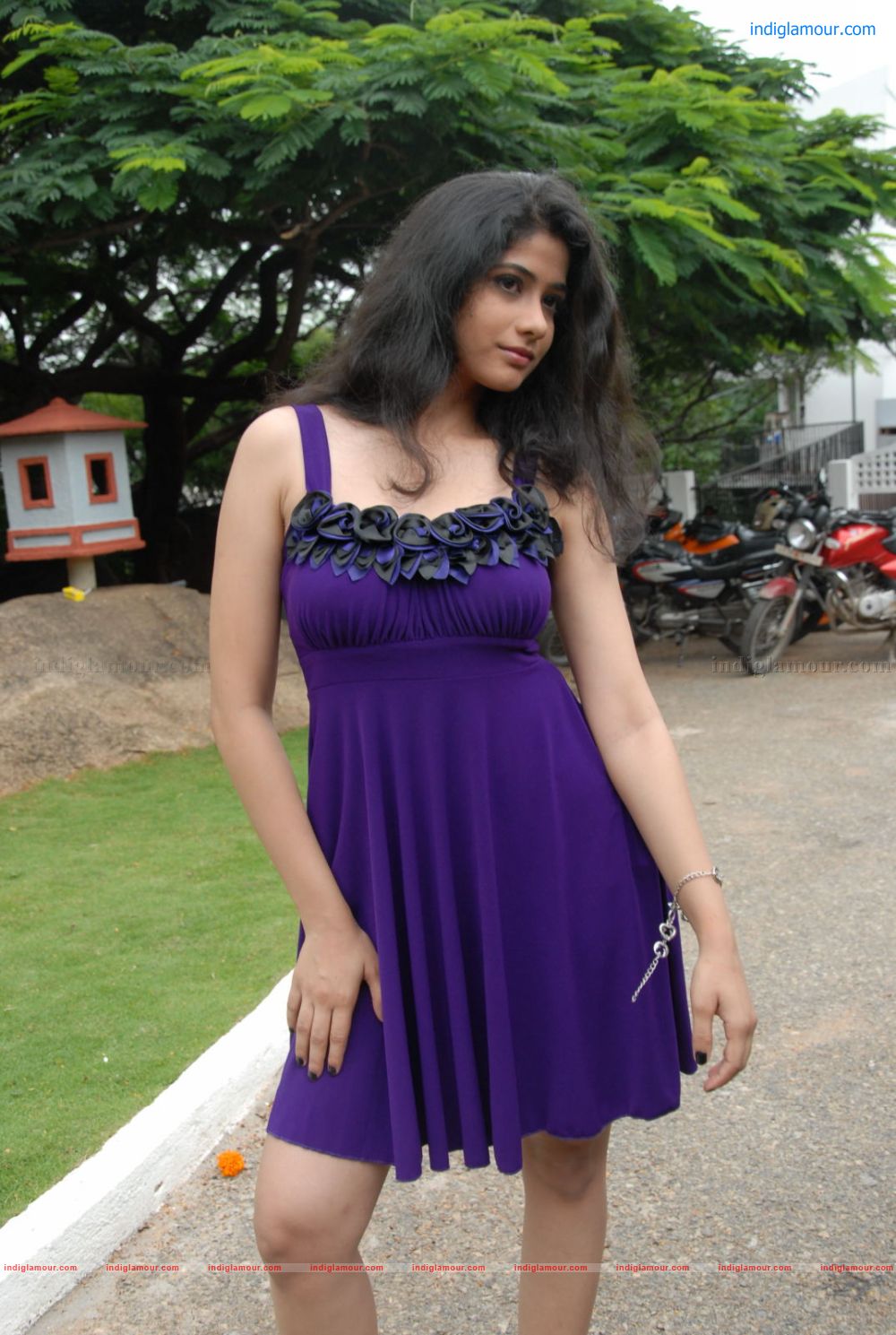 Kashmira Actress hd photo