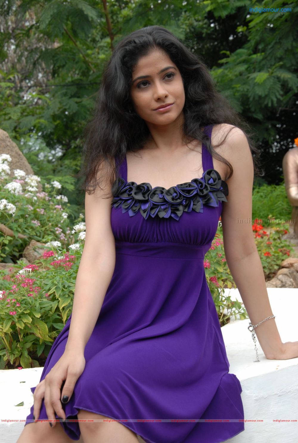Kashmira Actress hd photo