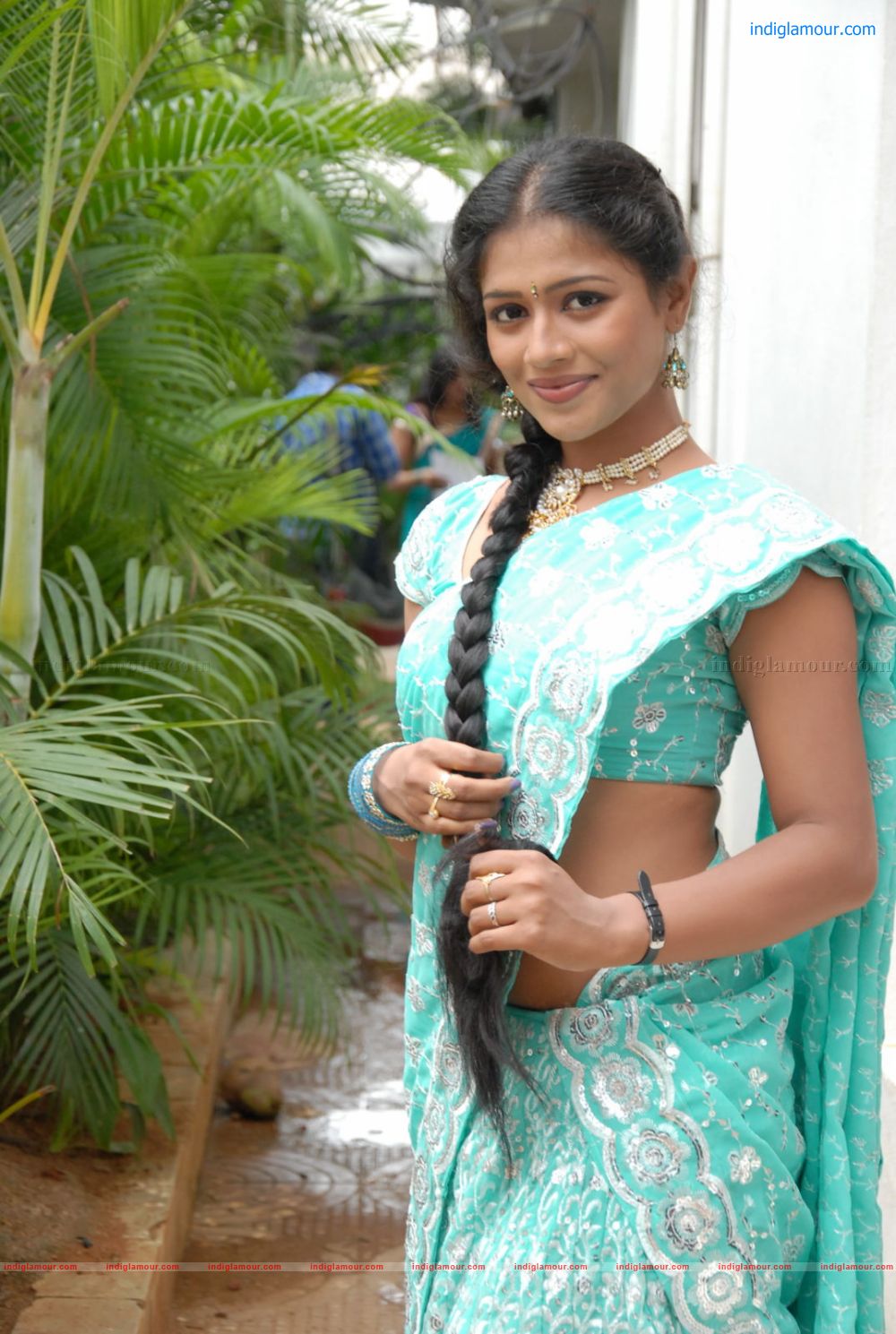 Anusri Actress hd photo
