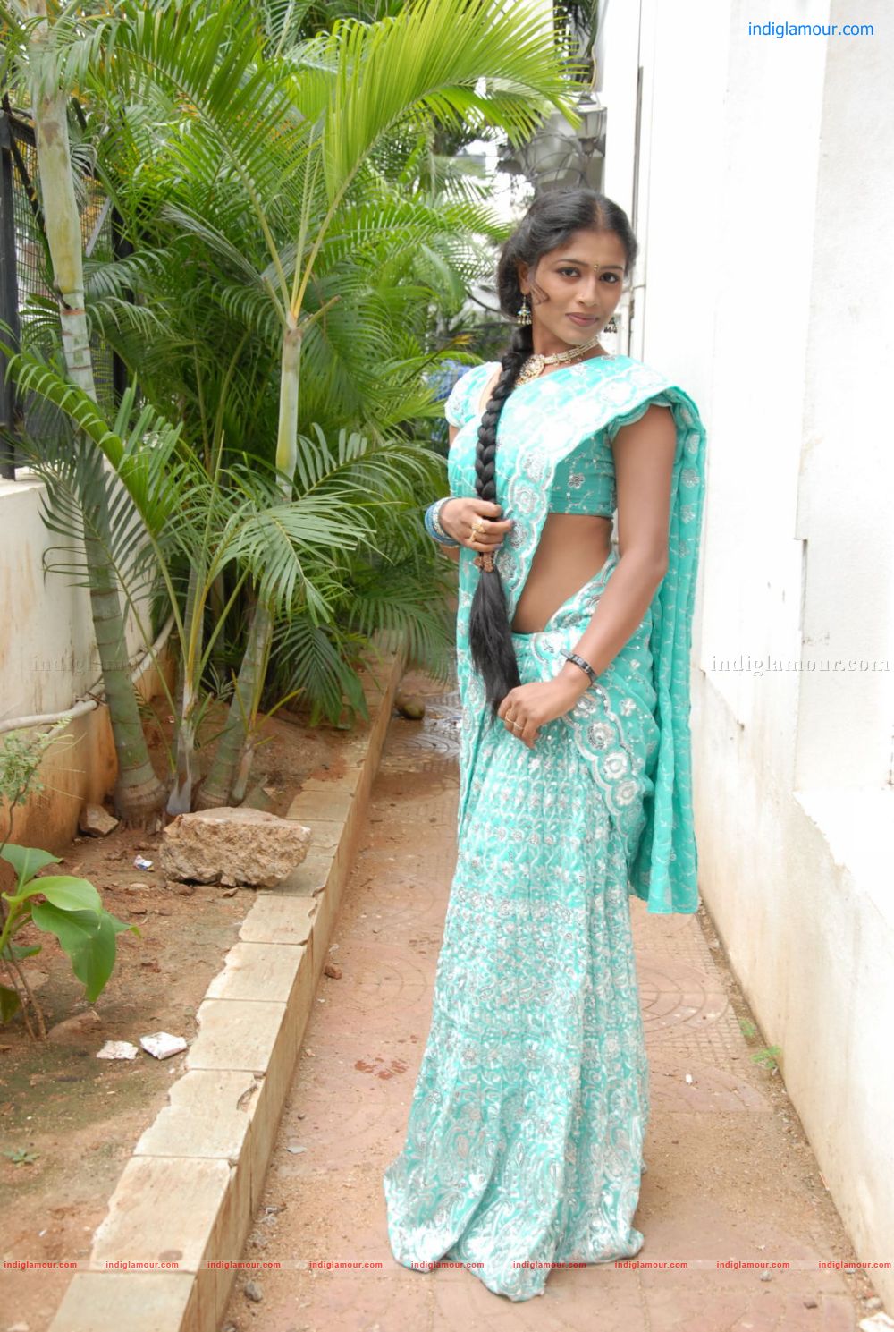 Anusri Actress hd photo